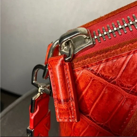 Givenchy Antigona Red Crocodile Embossed Leather Bag Medium - Picture 6 of 16